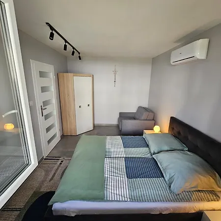 Slowik Debina 25